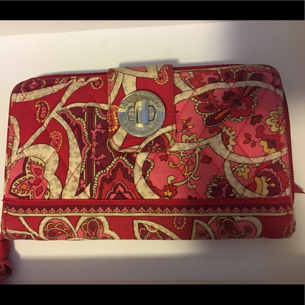 Vera Bradley Turnlock wallet